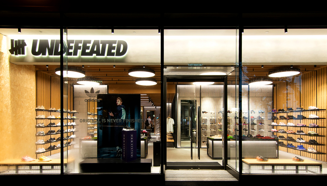 Undefeated @ Lee Gardens Three Cover-Inside